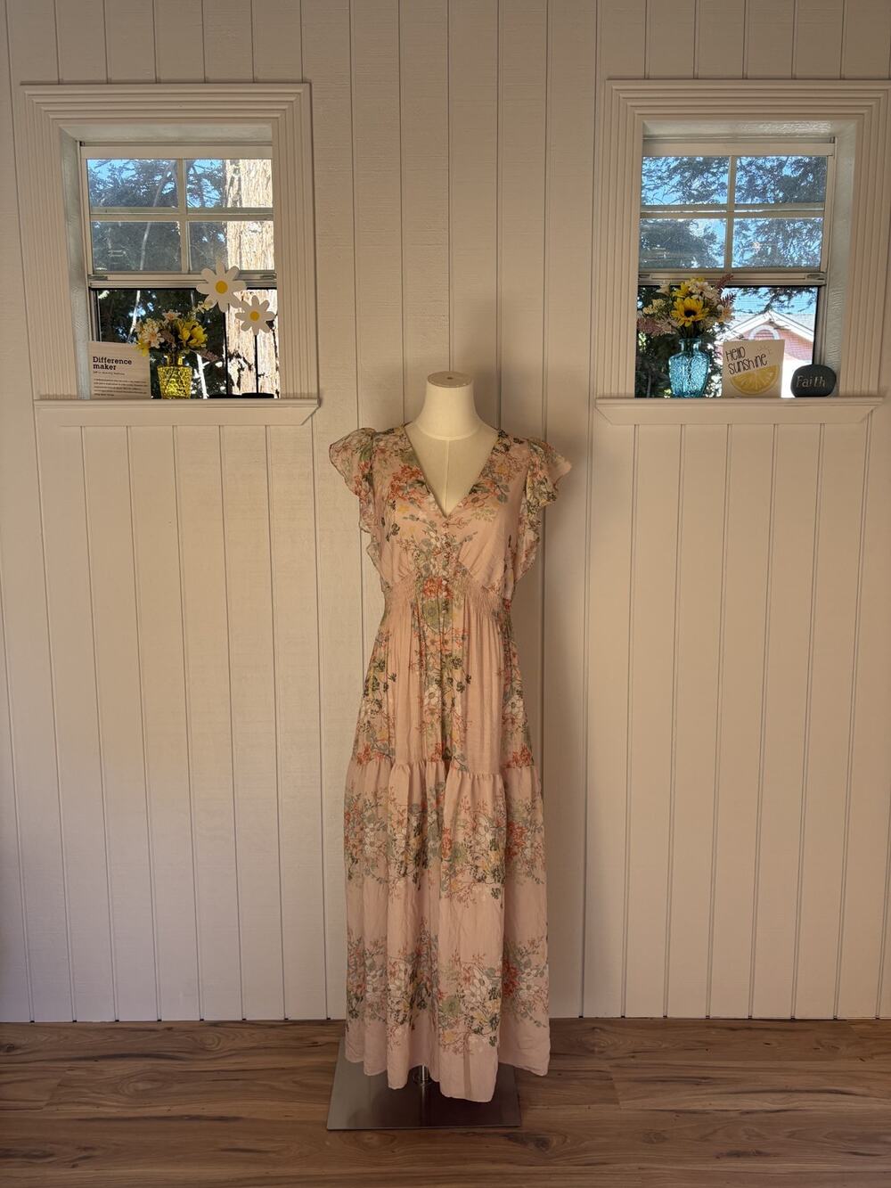 Taylor V-Neck Flutter Sleeve Floral Maxi-Dress-Womens Size 8